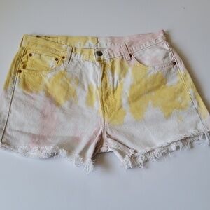 501 Levi's tie dye cut off shorts size 34
